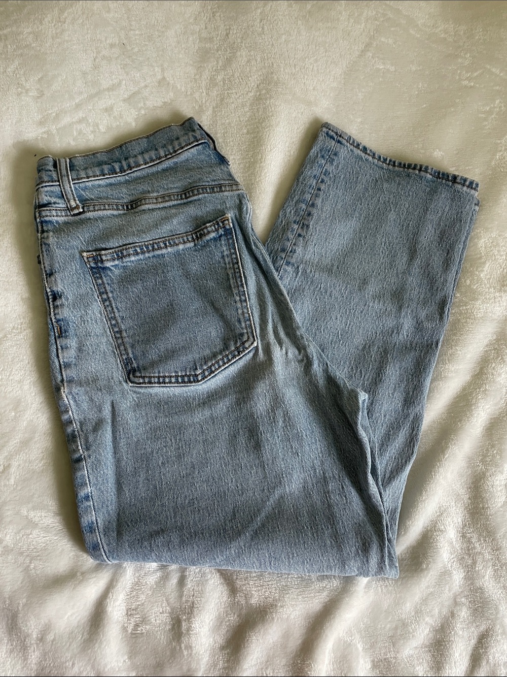 Universal Thread Light Blue Straight Leg Jeans